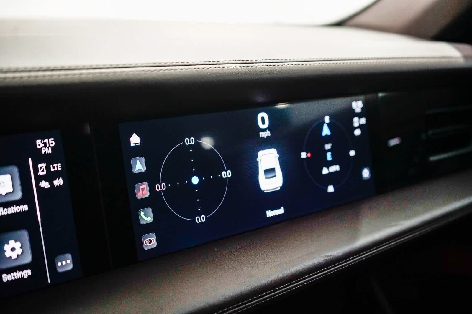 Thumbnail: 2023 Porsche Taycan - 22