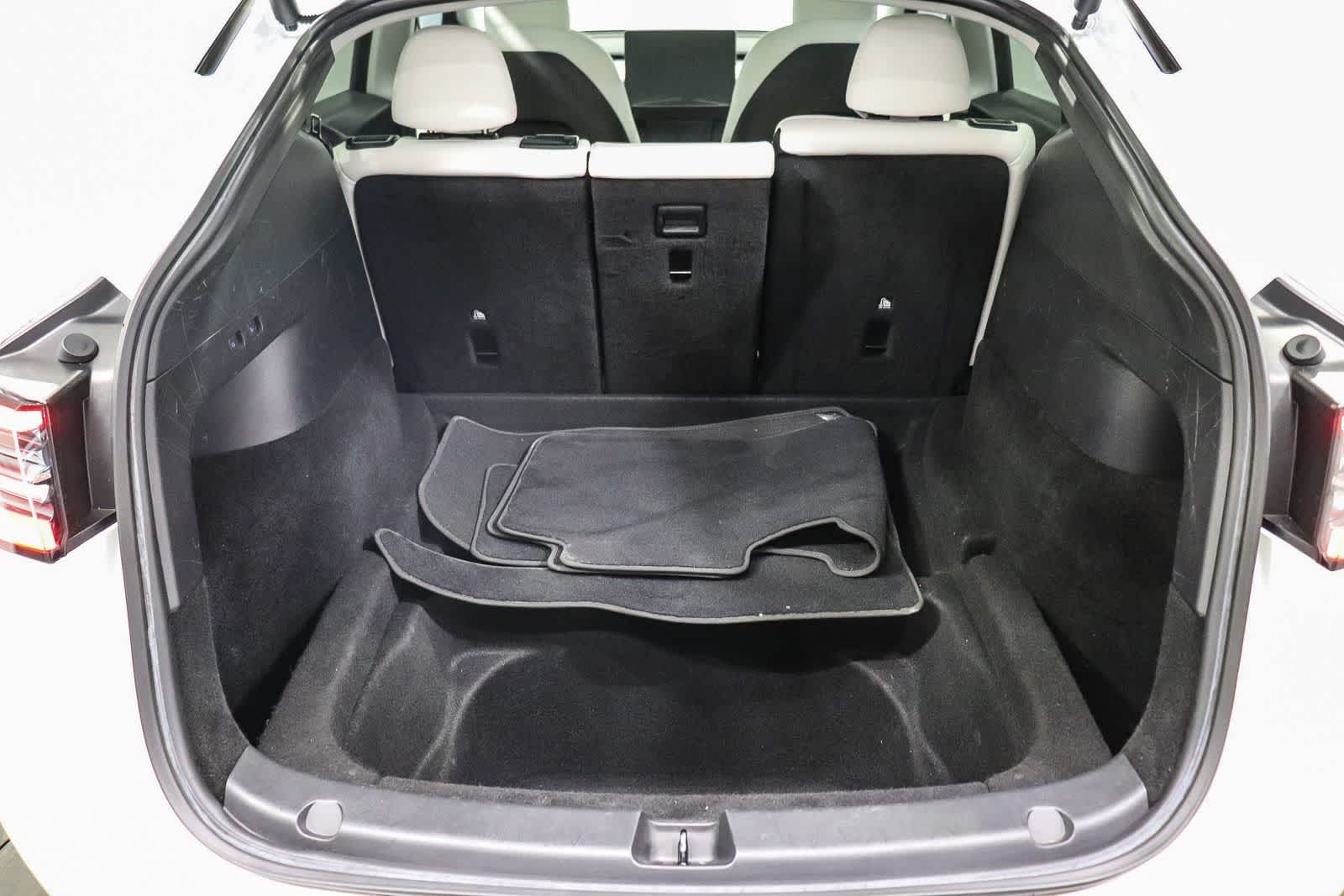 Thumbnail: 2021 Tesla Model Y - 27