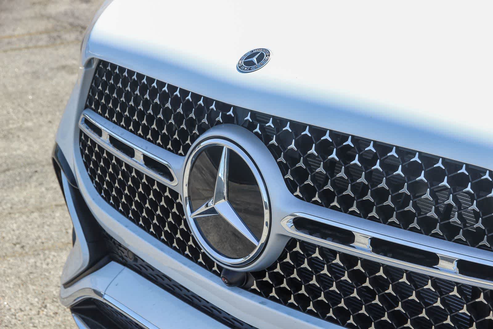 Thumbnail: 2026 Mercedes-Benz GLE - 9