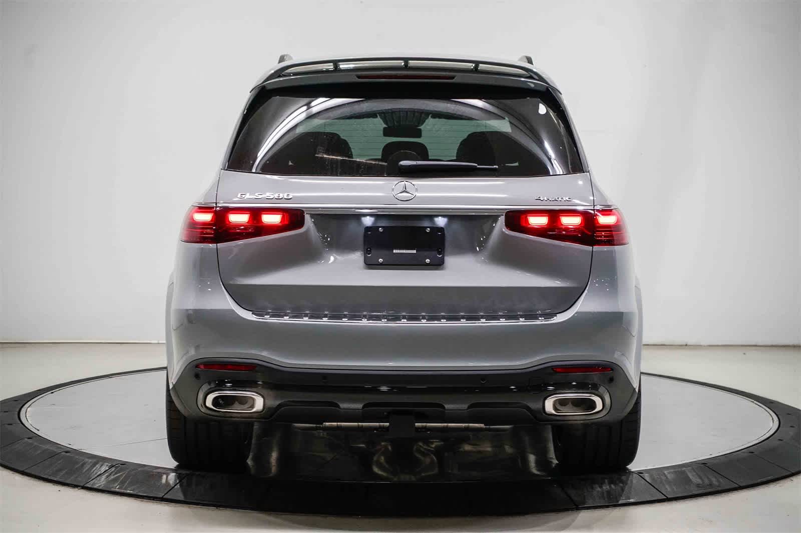 Thumbnail: 2026 Mercedes-Benz GLS - 3