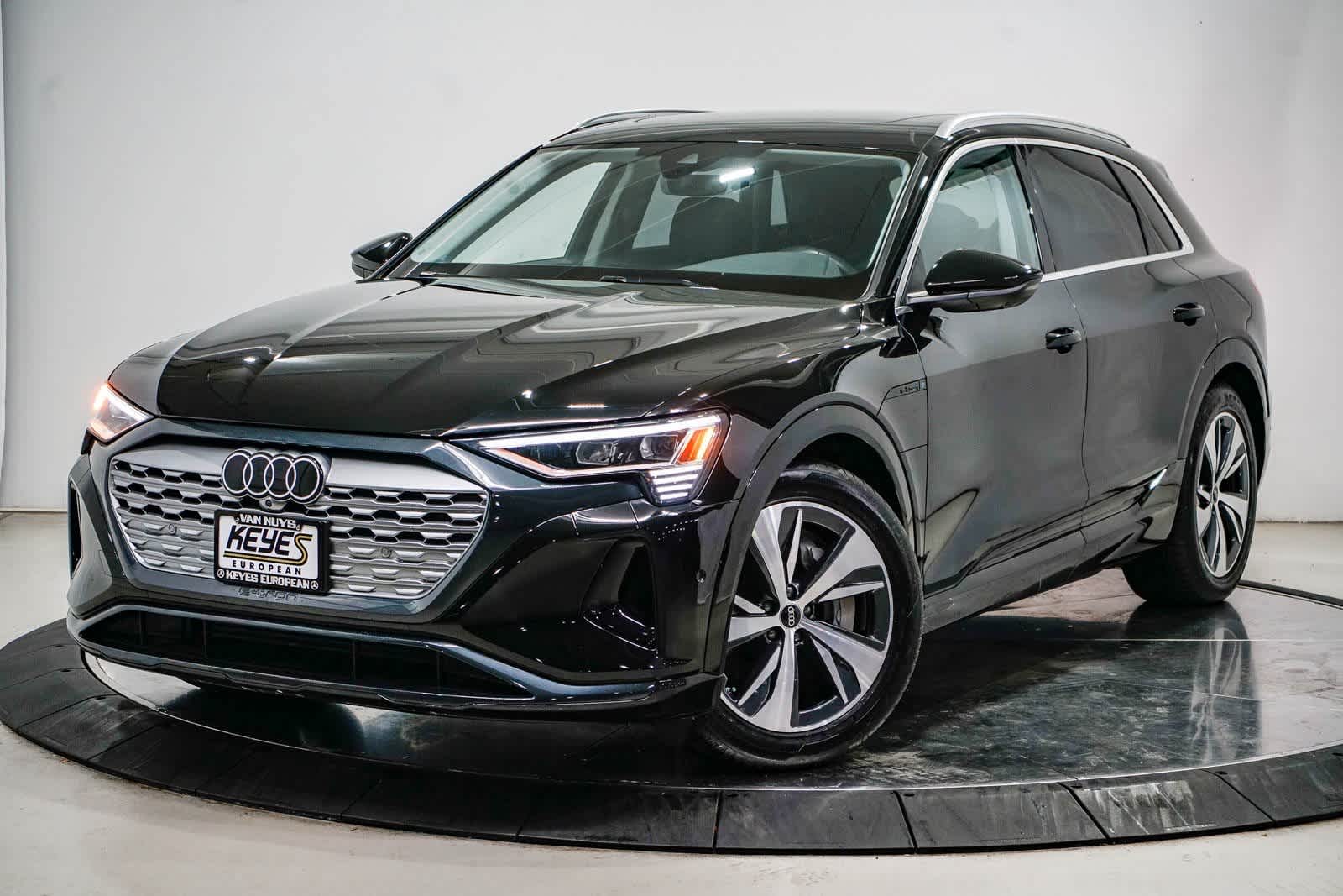 Thumbnail: 2024 Audi Q8 e-tron - 1