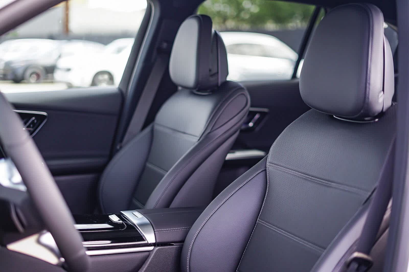 Thumbnail: 2026 Mercedes-Benz GLC - 21