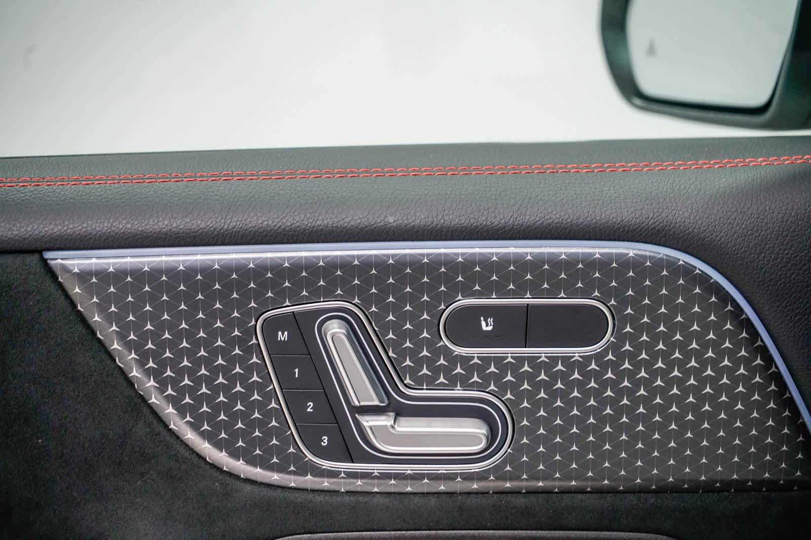 Thumbnail: 2025 Mercedes-Benz GLB - 19