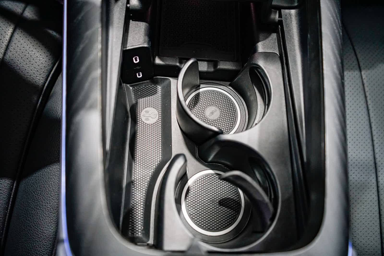 Thumbnail: 2025 Mercedes-Benz E-Class - 22