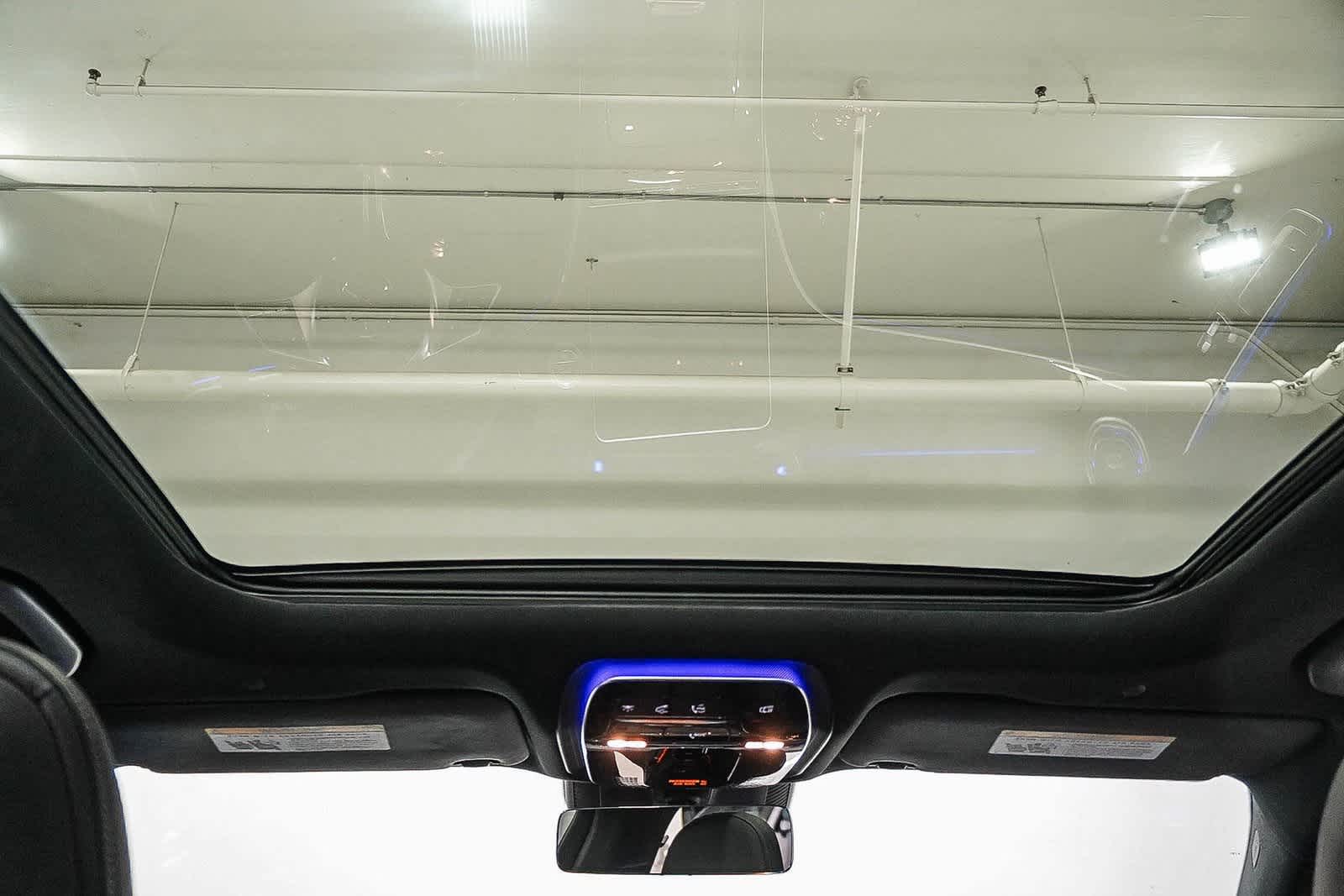 Thumbnail: 2023 Mercedes-Benz C-Class - 18