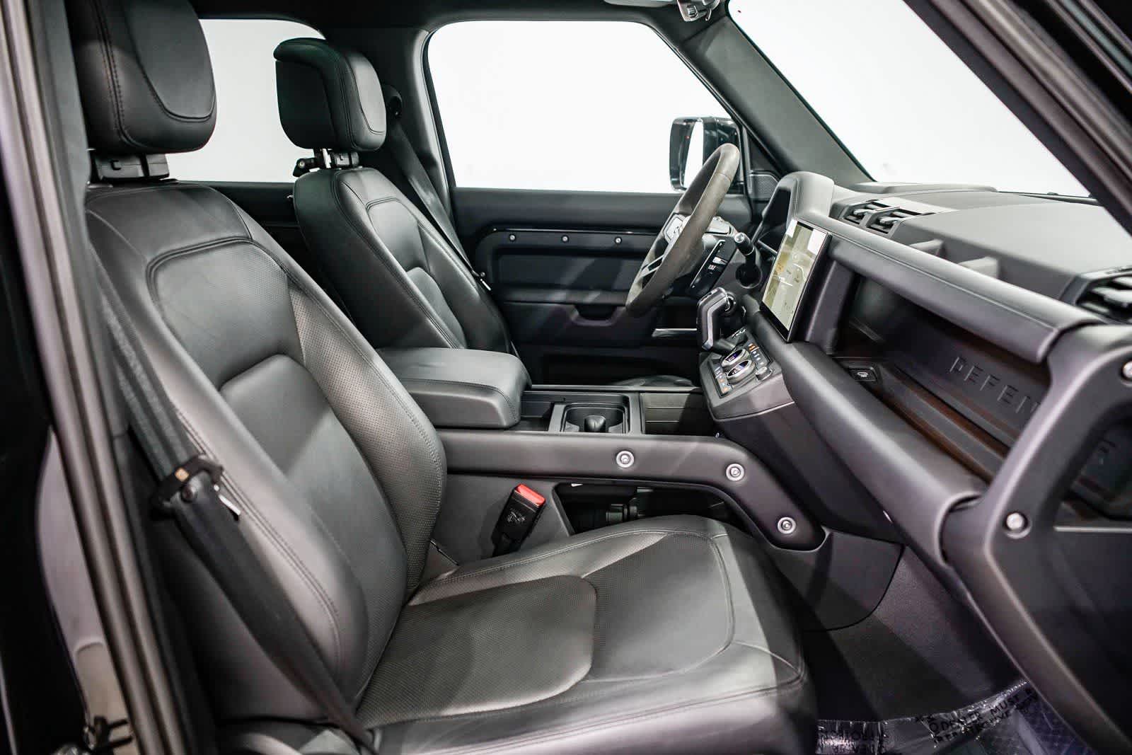 Thumbnail: 2023 Land Rover Defender - 16