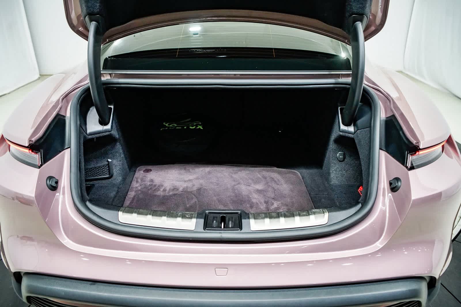 Thumbnail: 2023 Porsche Taycan - 27