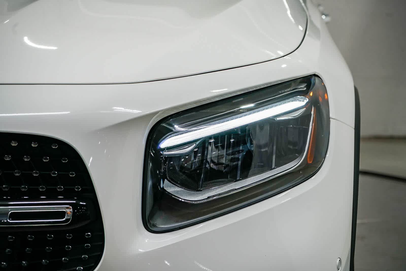 Thumbnail: 2025 Mercedes-Benz GLB - 7