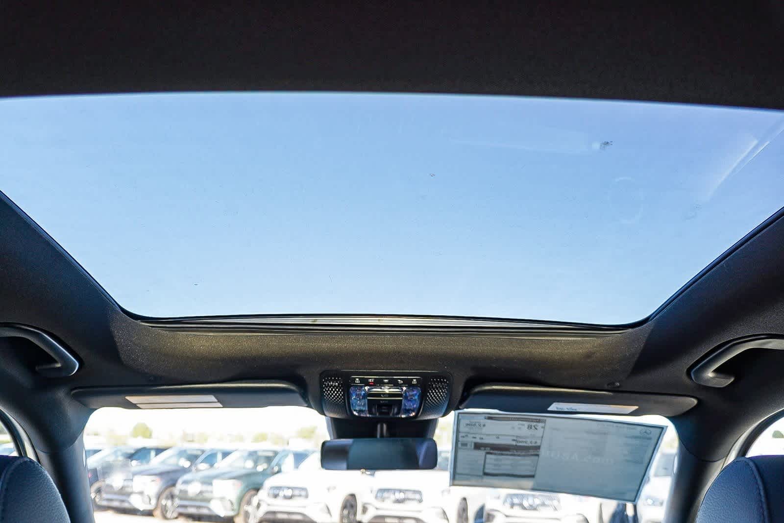 Thumbnail: 2026 Mercedes-Benz GLB - 19