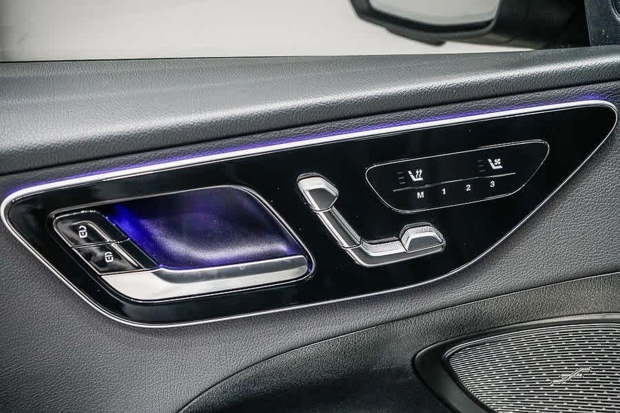 Thumbnail: 2025 Mercedes-Benz C-Class - 20