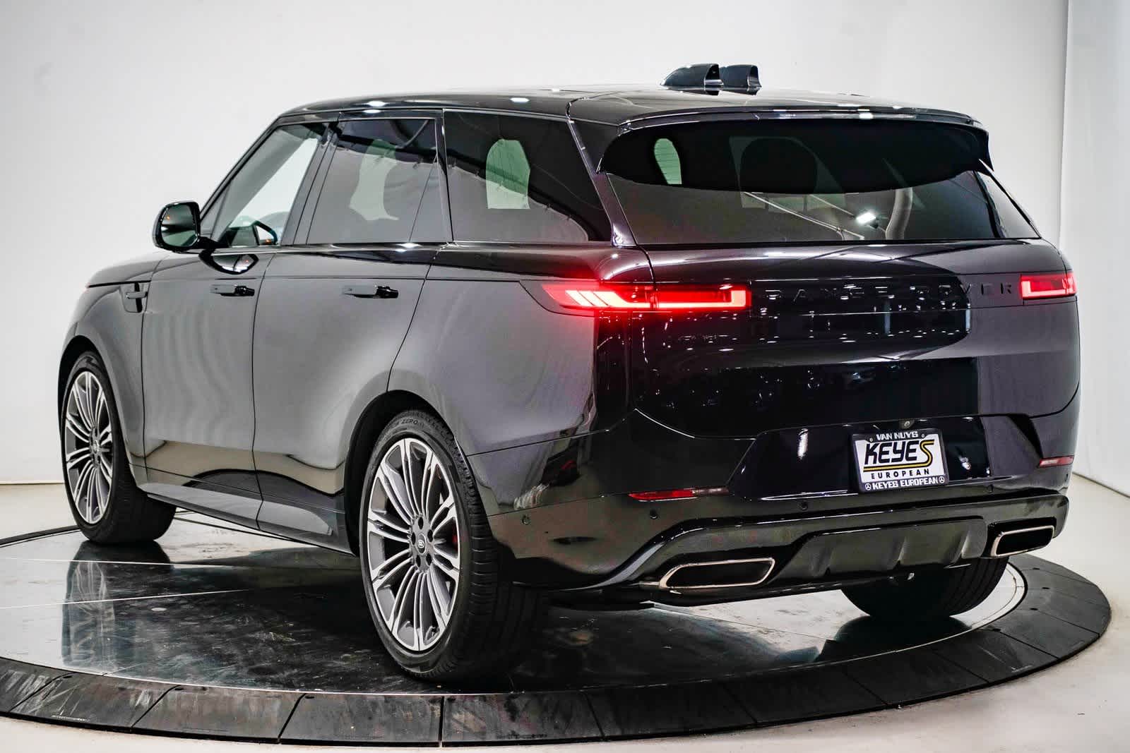 Thumbnail: 2024 Land Rover Range Rover Sport - 2