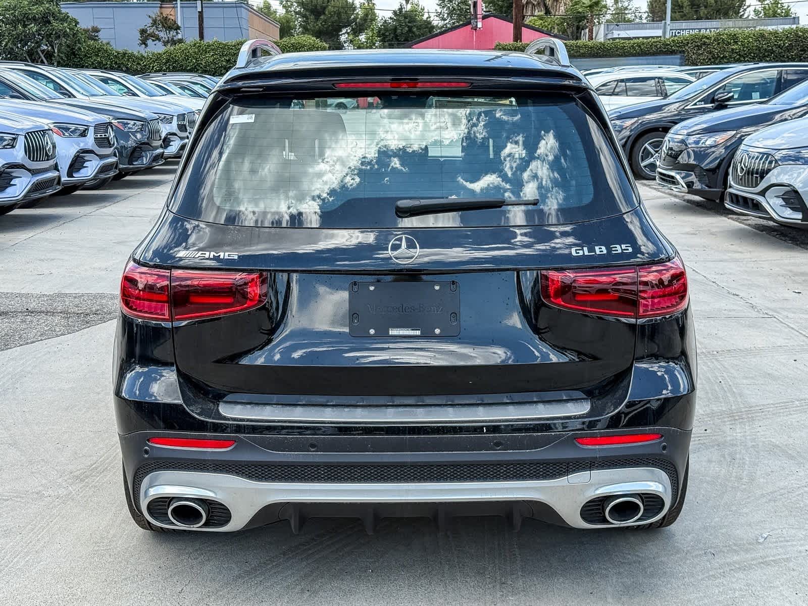 Thumbnail: 2025 Mercedes-Benz GLB - 5