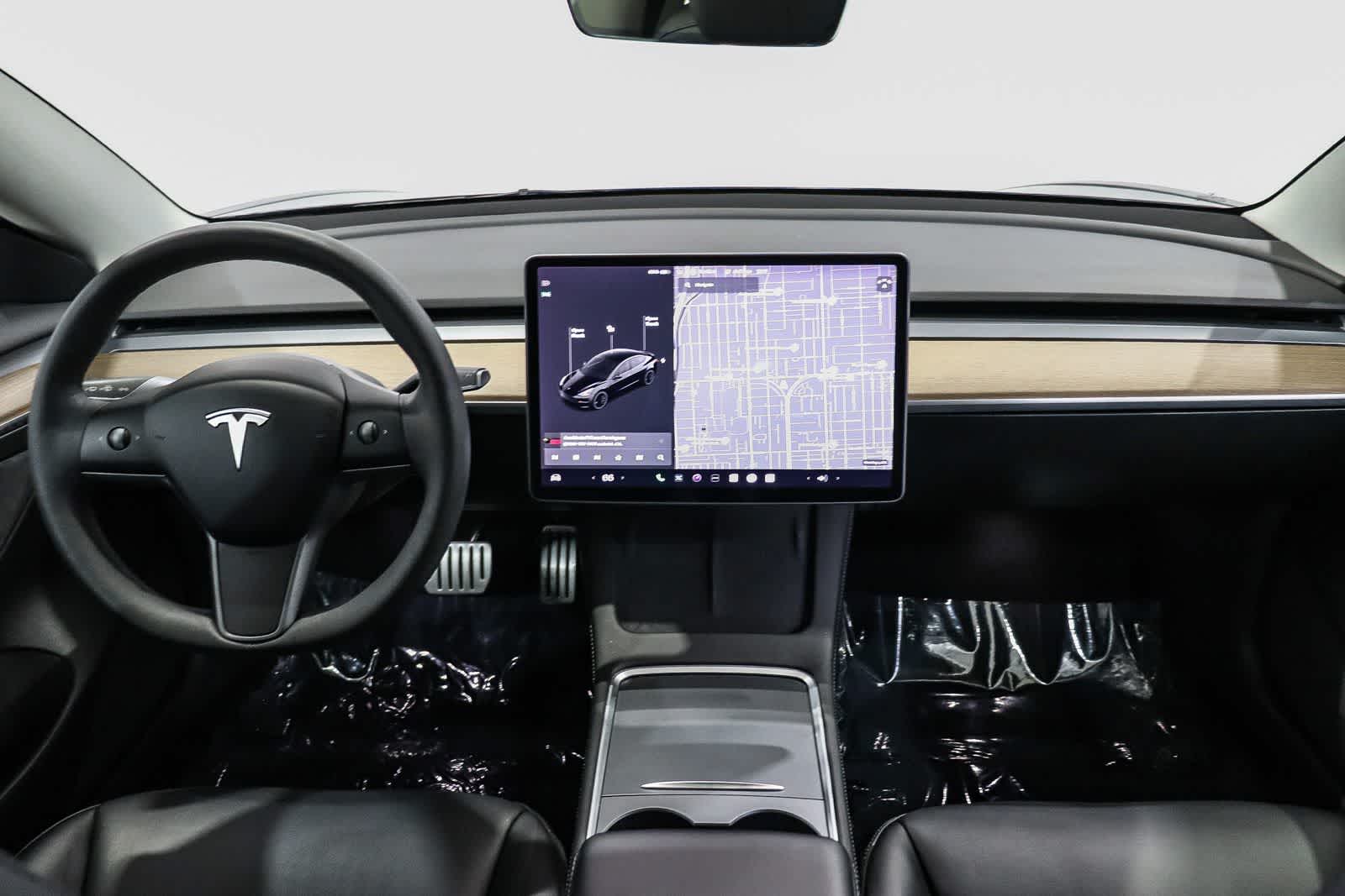 Thumbnail: 2022 Tesla Model 3 - 12