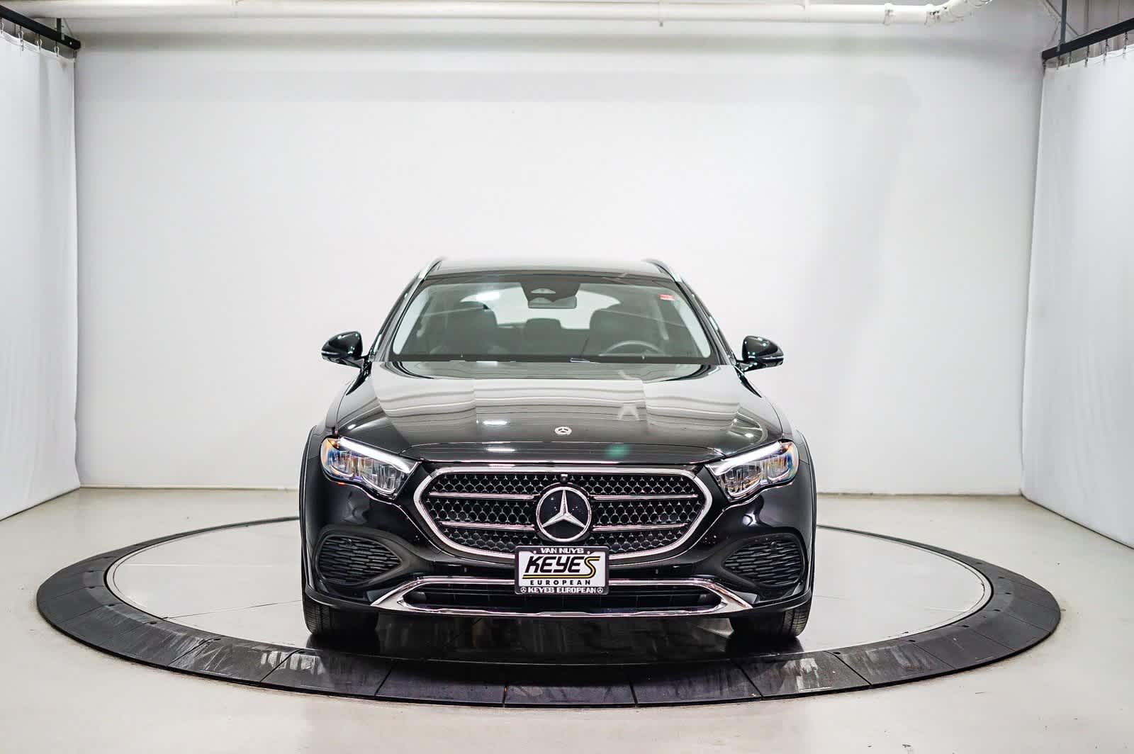 Thumbnail: 2025 Mercedes-Benz E-Class - 6