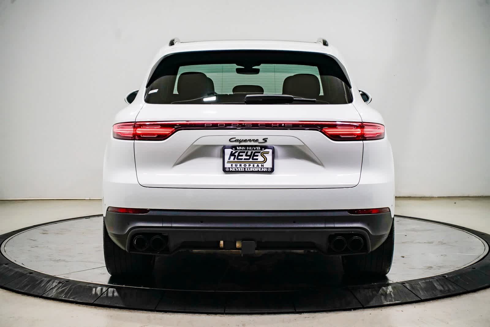 Thumbnail: 2023 Porsche Cayenne - 3