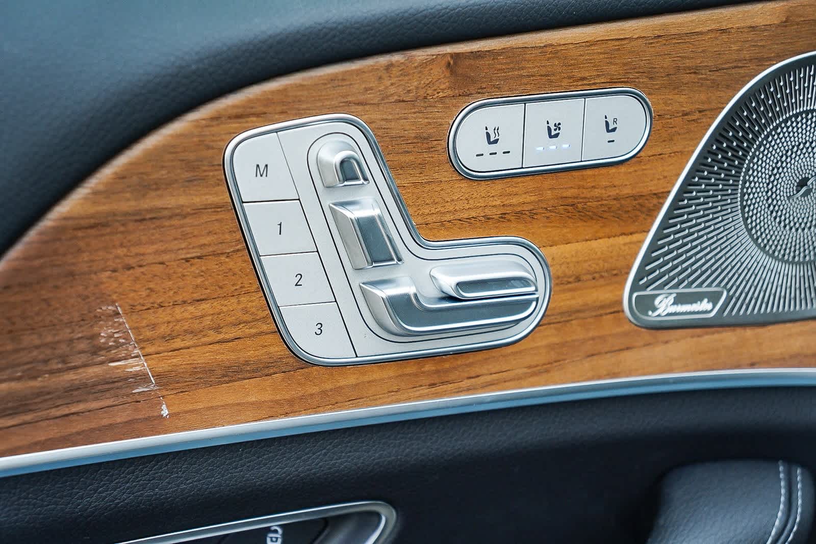 Thumbnail: 2026 Mercedes-Benz GLE - 26