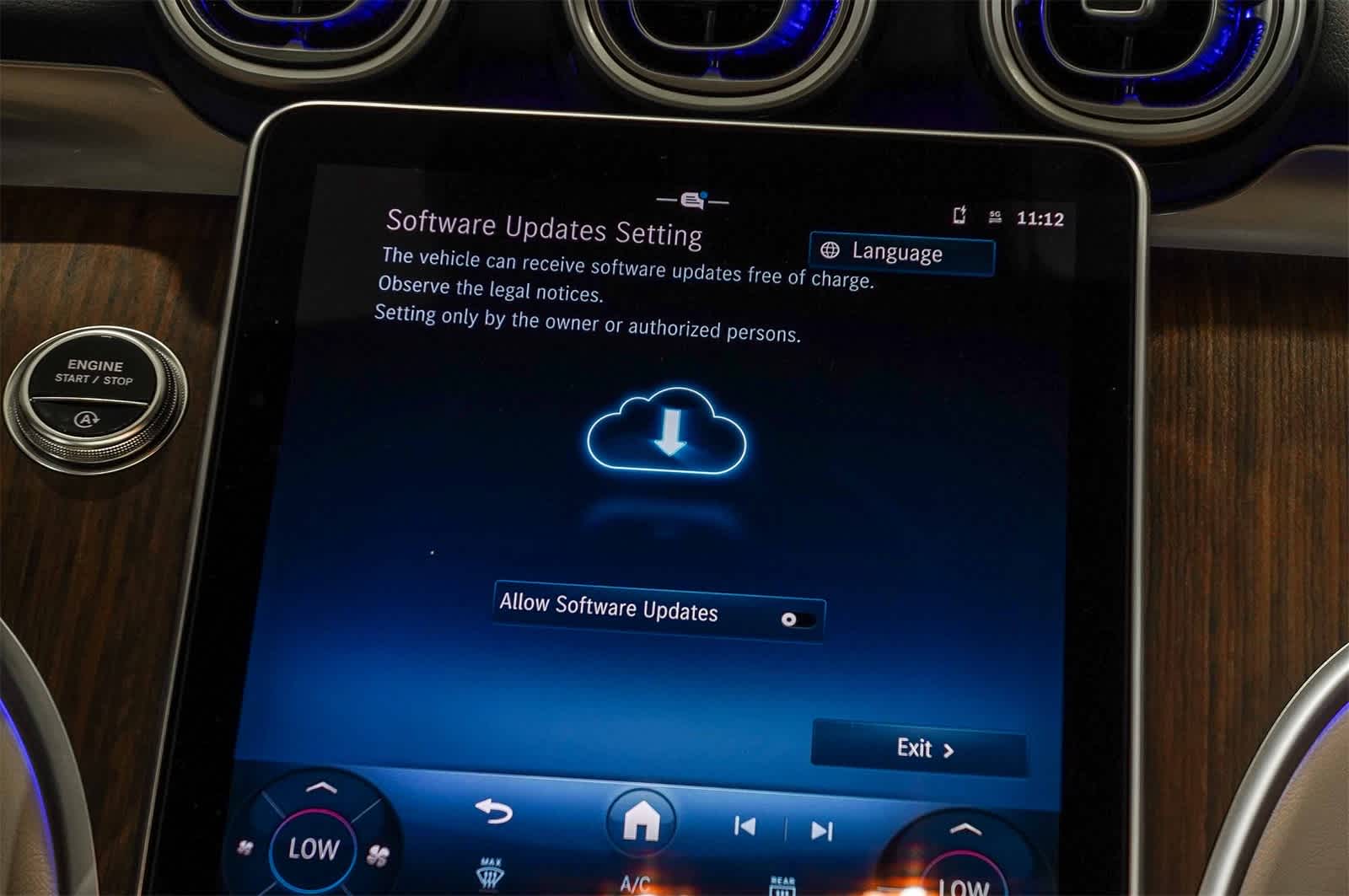 Thumbnail: 2025 Mercedes-Benz C-Class - 15