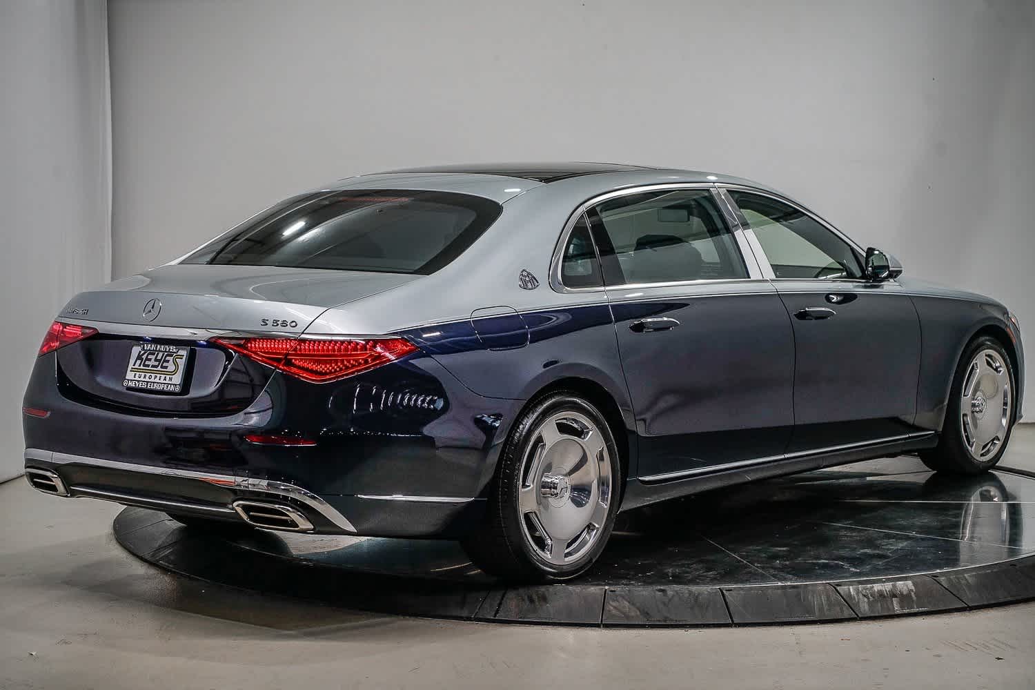 Thumbnail: 2024 Mercedes-Benz S-Class - 4