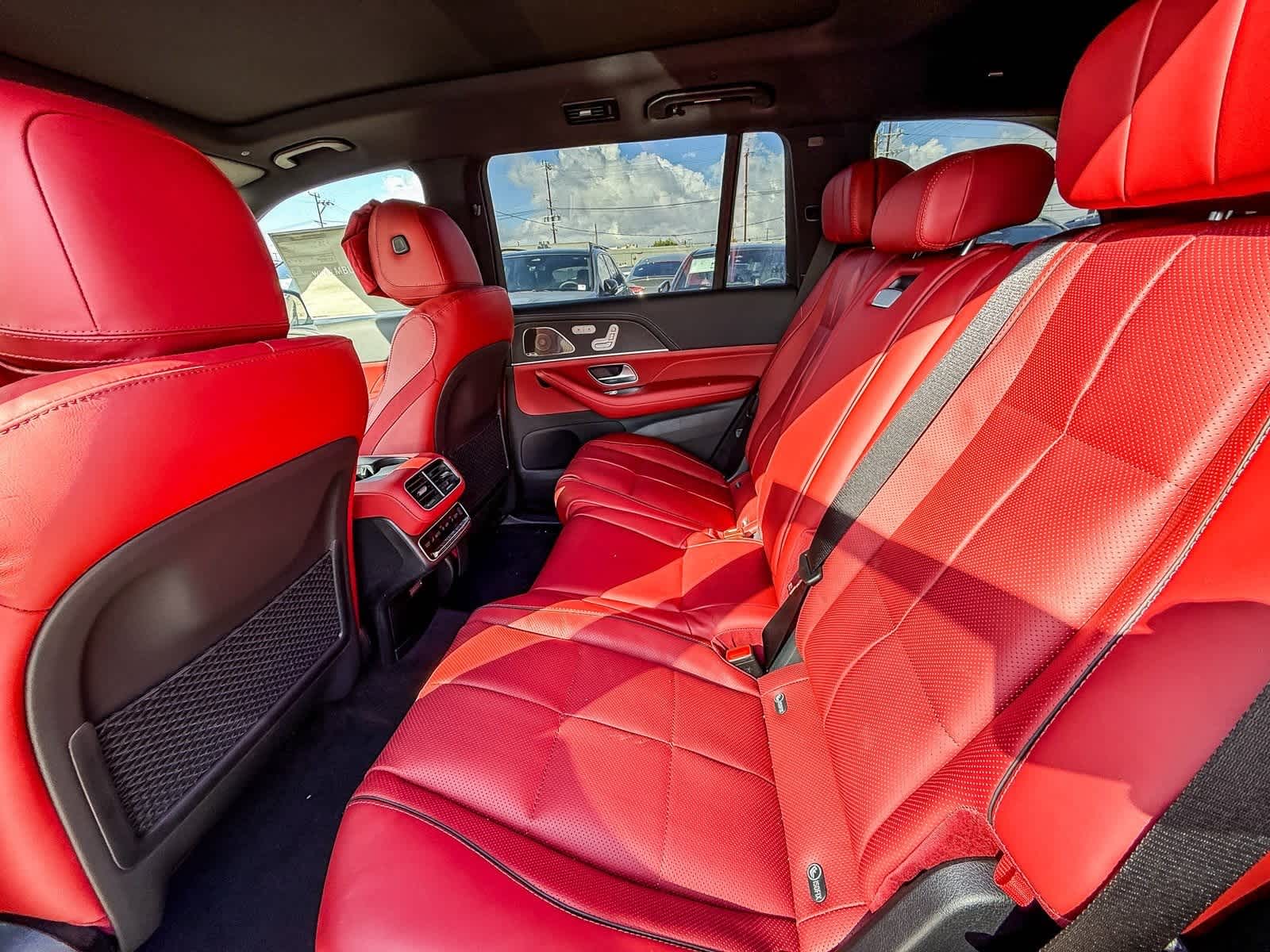 Thumbnail: 2026 Mercedes-Benz GLS - 19