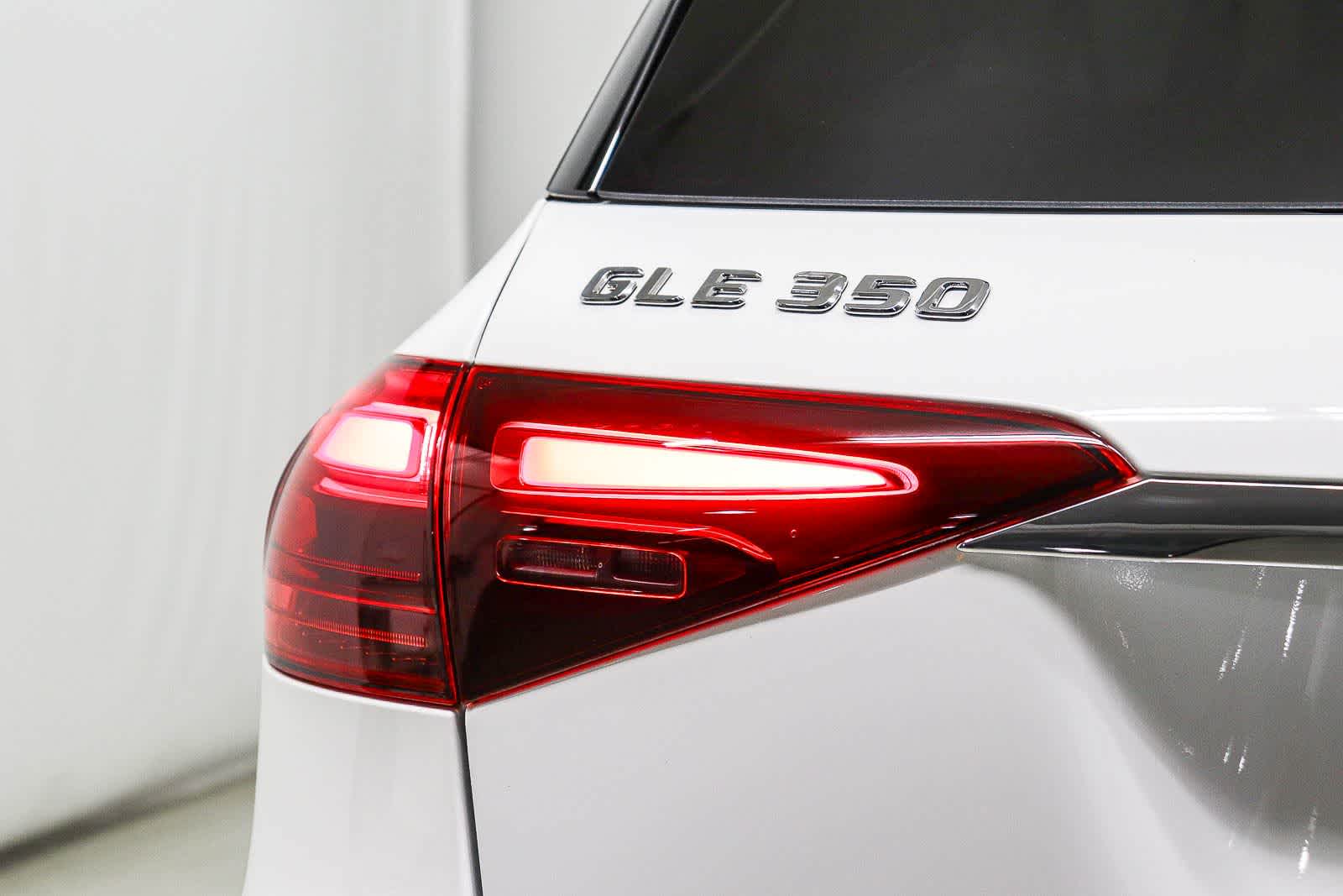 Thumbnail: 2026 Mercedes-Benz GLE - 11