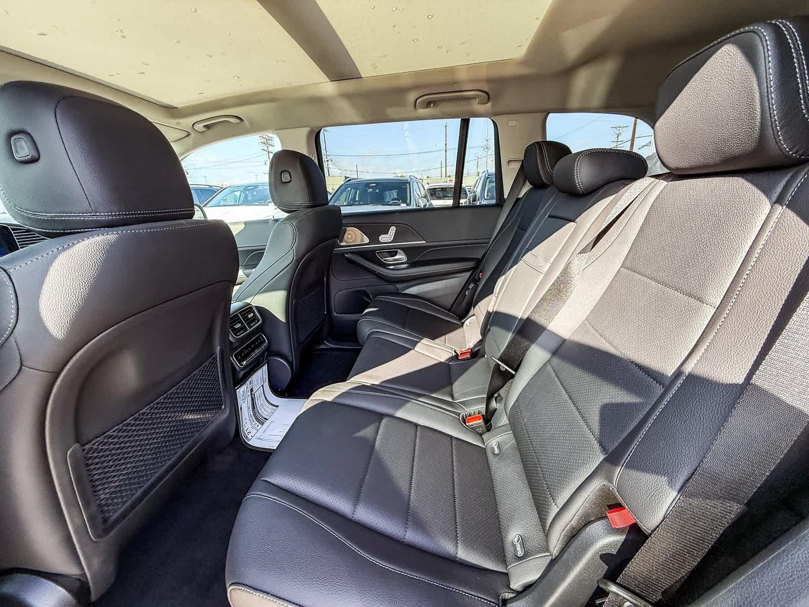 Thumbnail: 2026 Mercedes-Benz GLS - 19