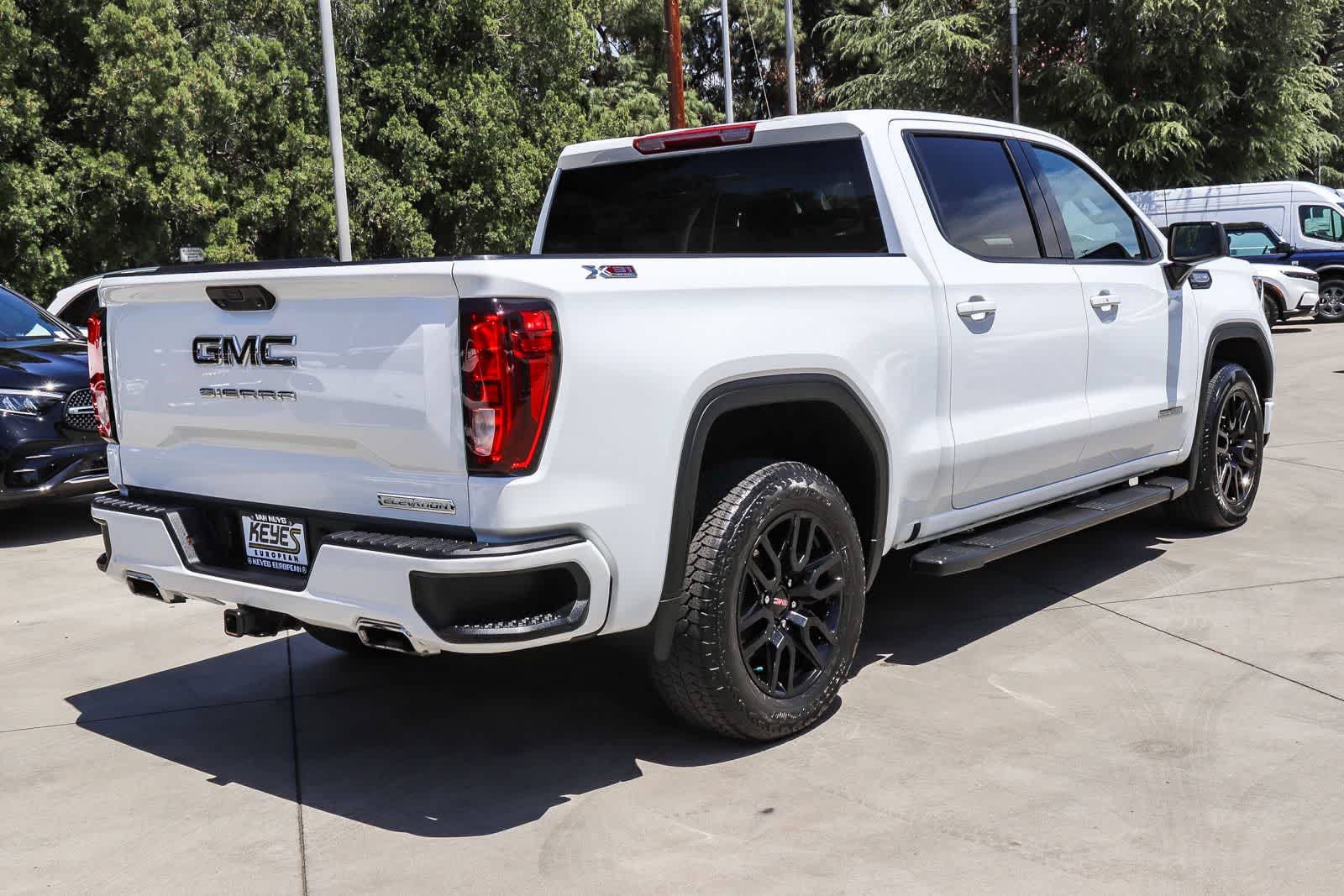 Thumbnail: 2024 GMC Sierra 1500 - 3