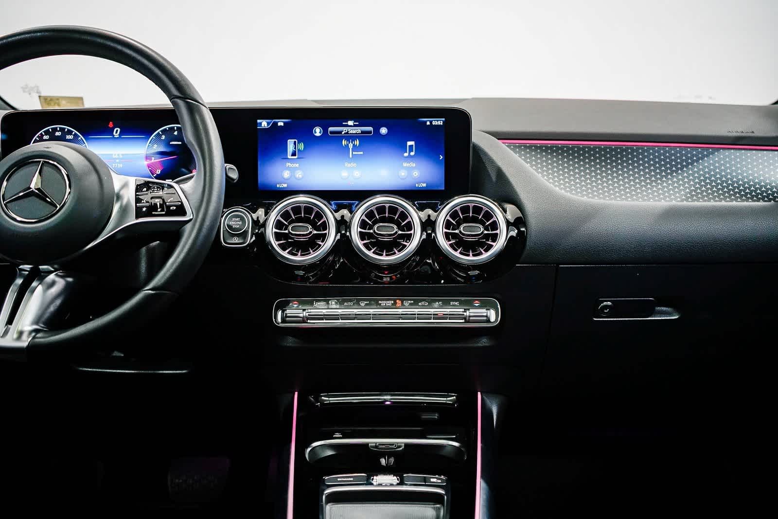 Thumbnail: 2025 Mercedes-Benz GLA - 13