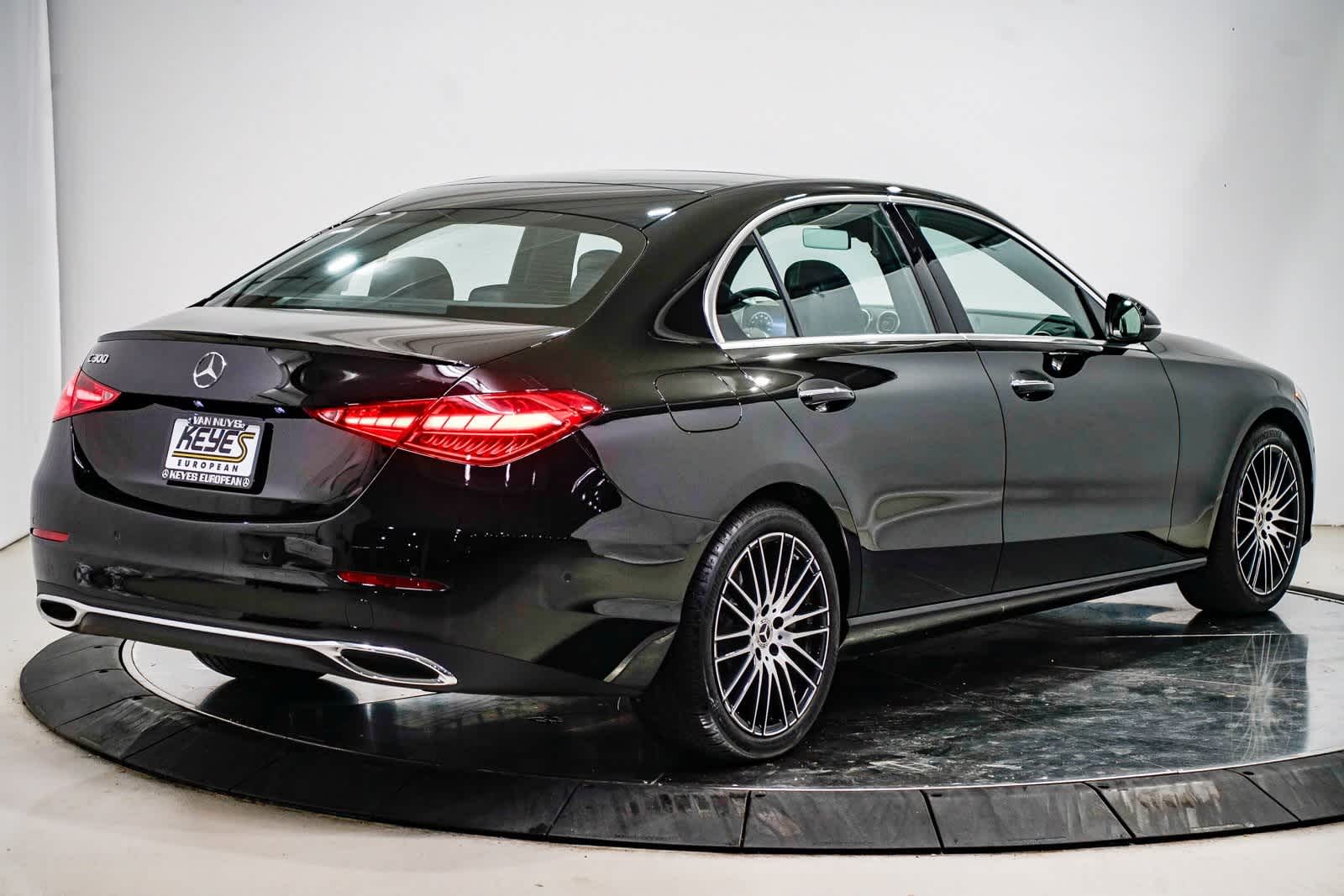 Thumbnail: 2025 Mercedes-Benz C-Class - 4