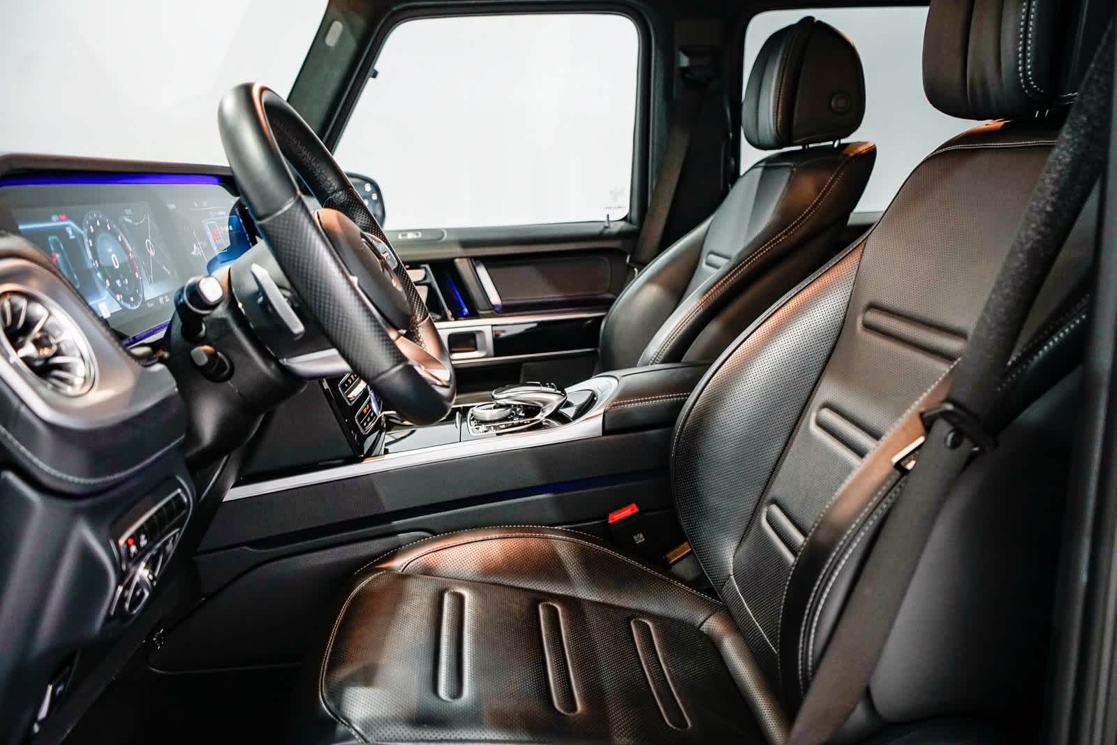 Thumbnail: 2022 Mercedes-Benz G-Class - 17