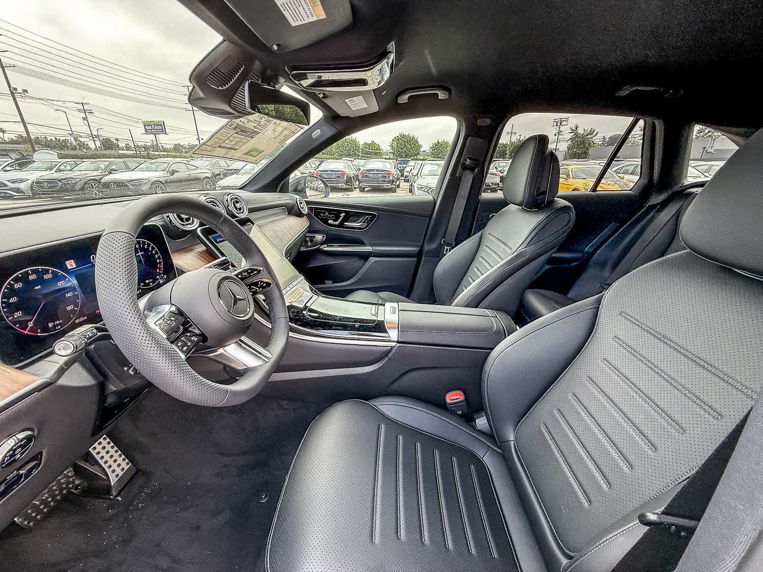 Thumbnail: 2025 Mercedes-Benz GLC - 19
