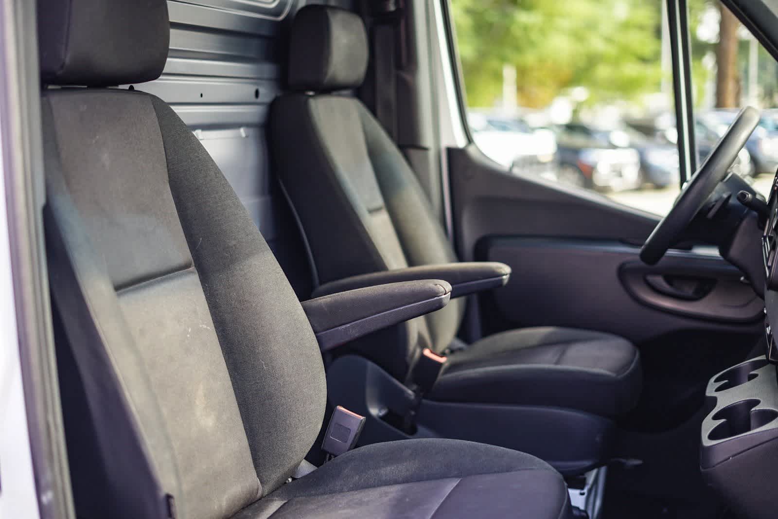 Thumbnail: 2023 Mercedes-Benz Sprinter - 14