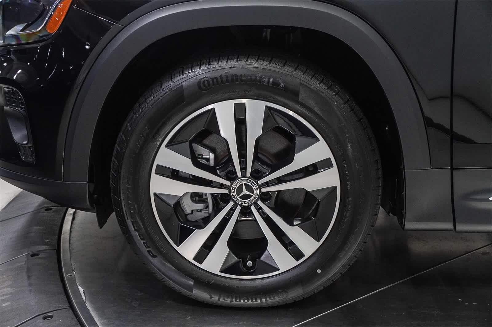 Thumbnail: 2025 Mercedes-Benz GLB - 9