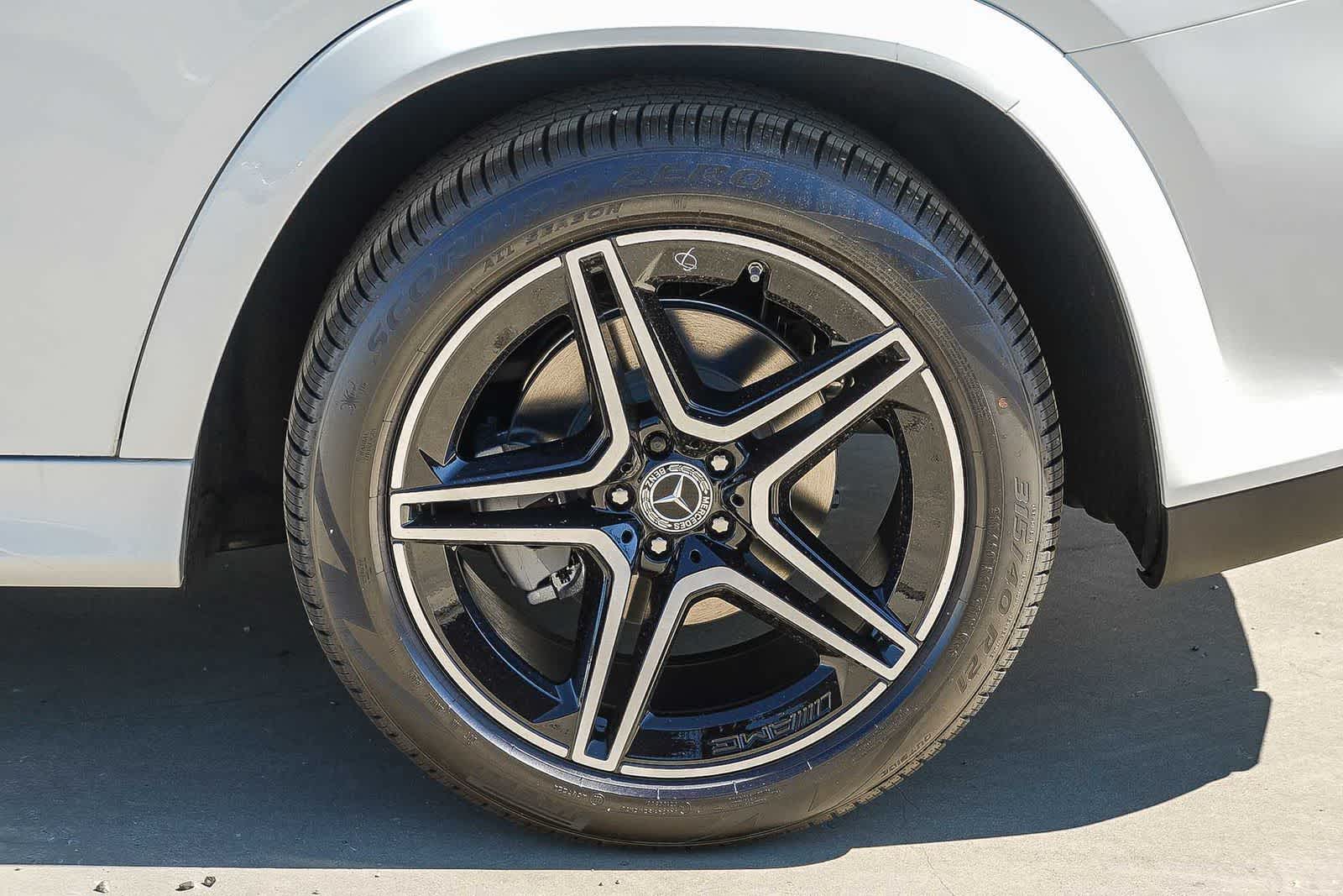 Thumbnail: 2026 Mercedes-Benz GLS - 11