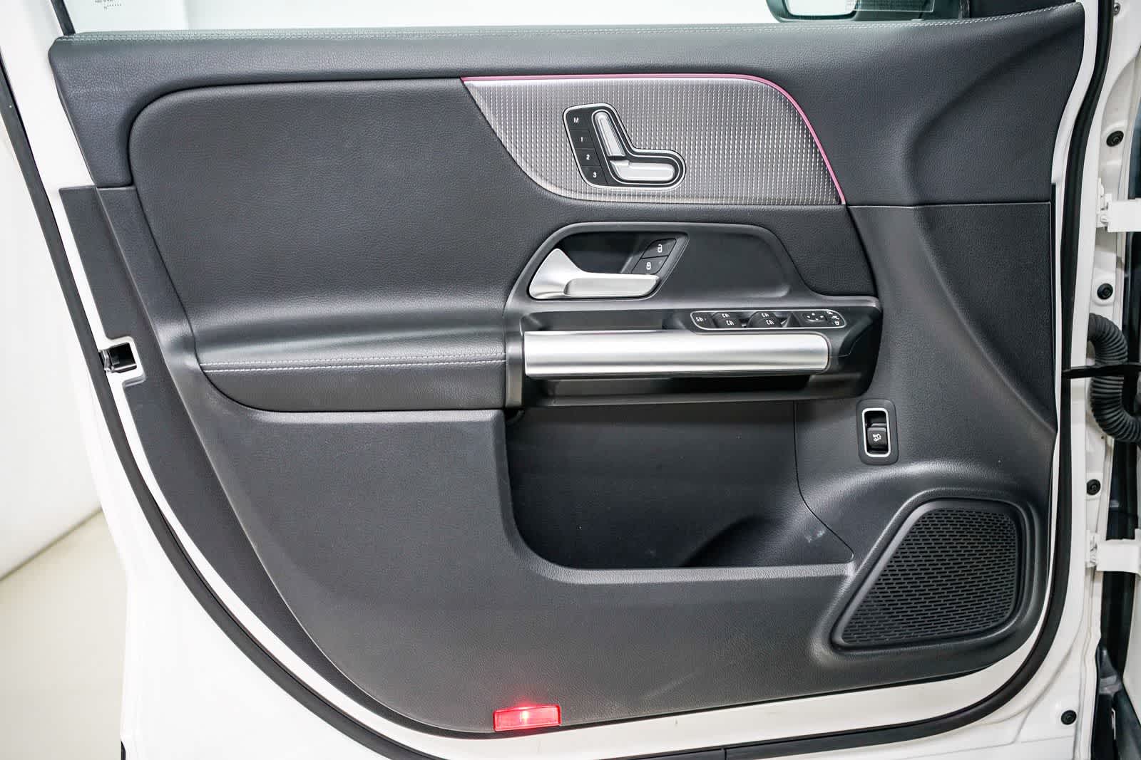 Thumbnail: 2021 Mercedes-Benz GLA - 18