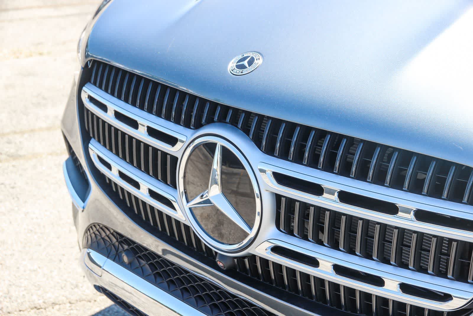 Thumbnail: 2026 Mercedes-Benz GLE - 9