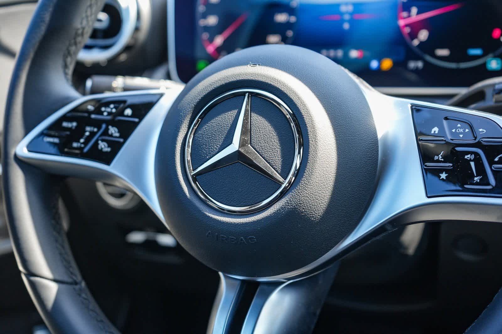 Thumbnail: 2025 Mercedes-Benz C-Class - 22