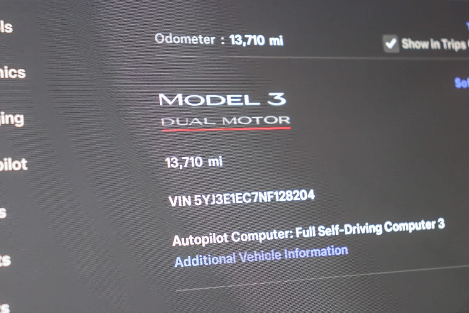 Thumbnail: 2022 Tesla Model 3 - 24