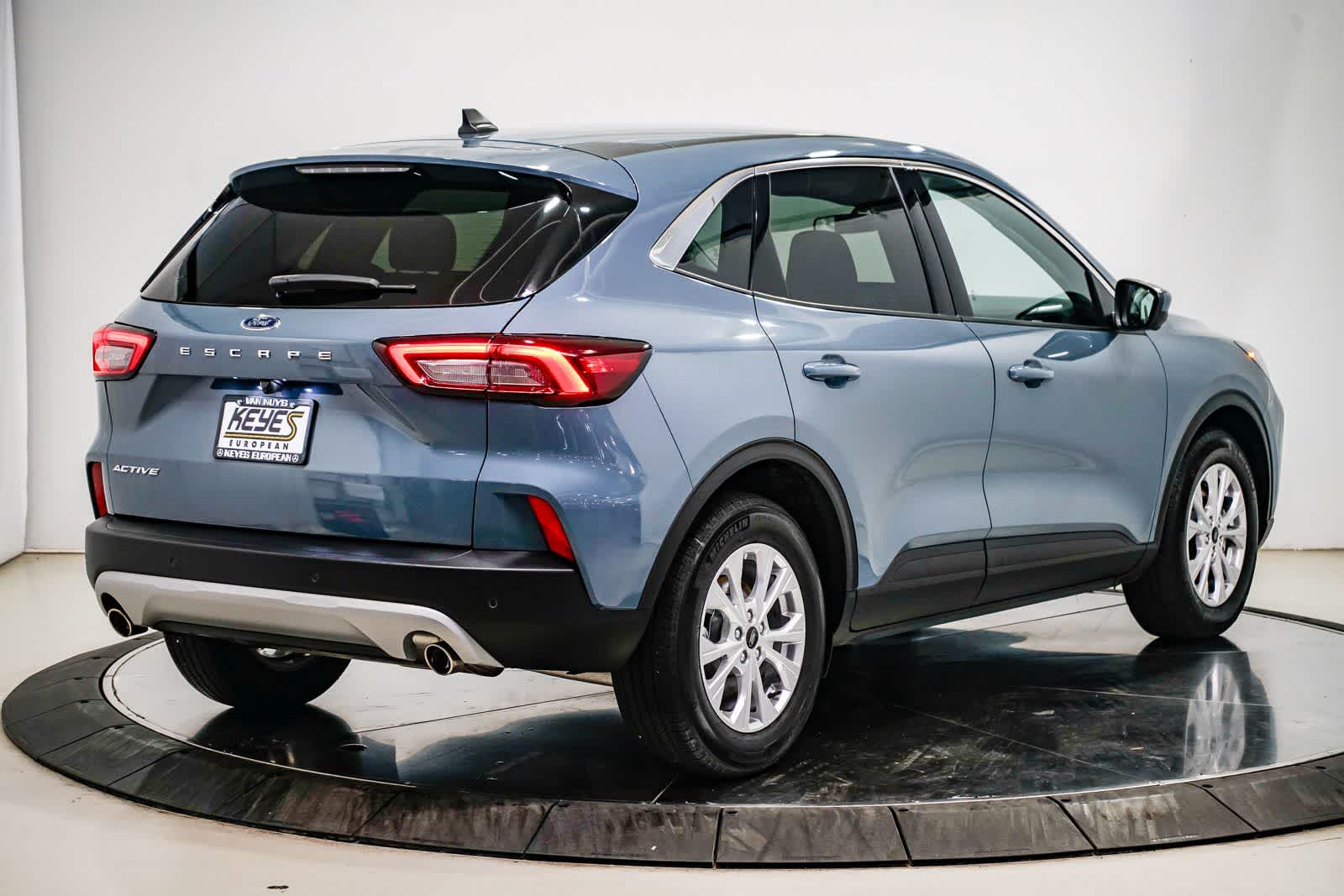 Thumbnail: 2024 Ford Escape - 4