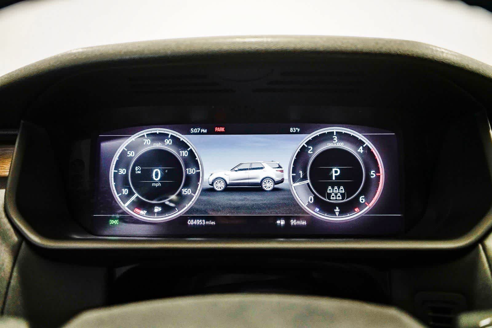 Thumbnail: 2018 Land Rover Discovery - 25