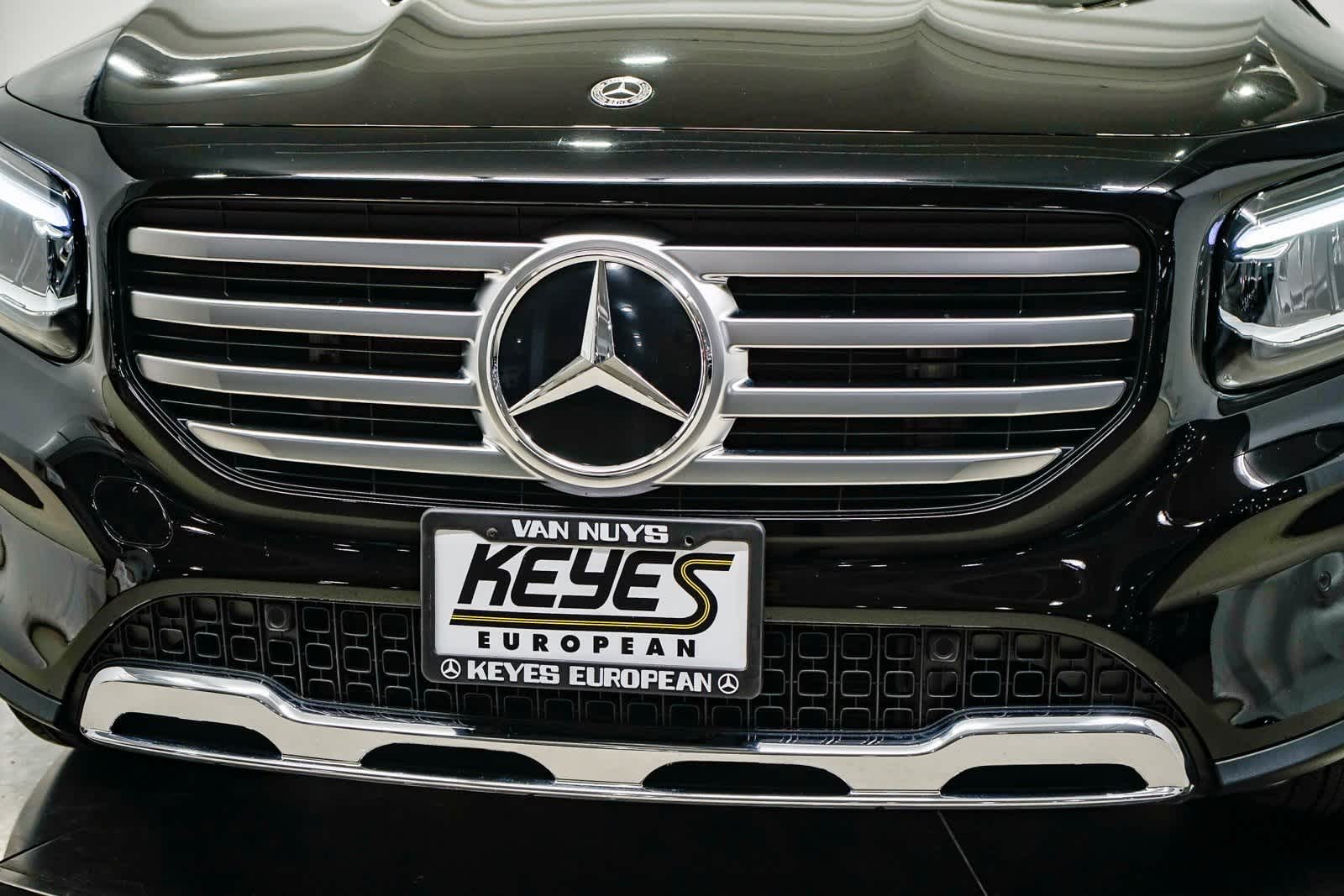 Thumbnail: 2025 Mercedes-Benz GLB - 8