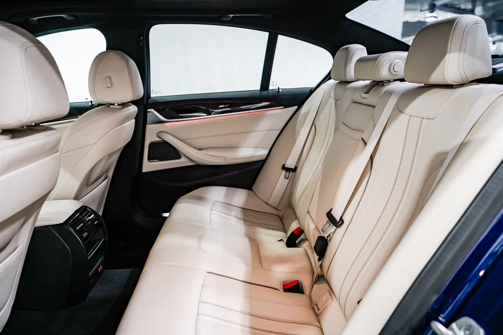 Thumbnail: 2023 BMW 5 Series - 18