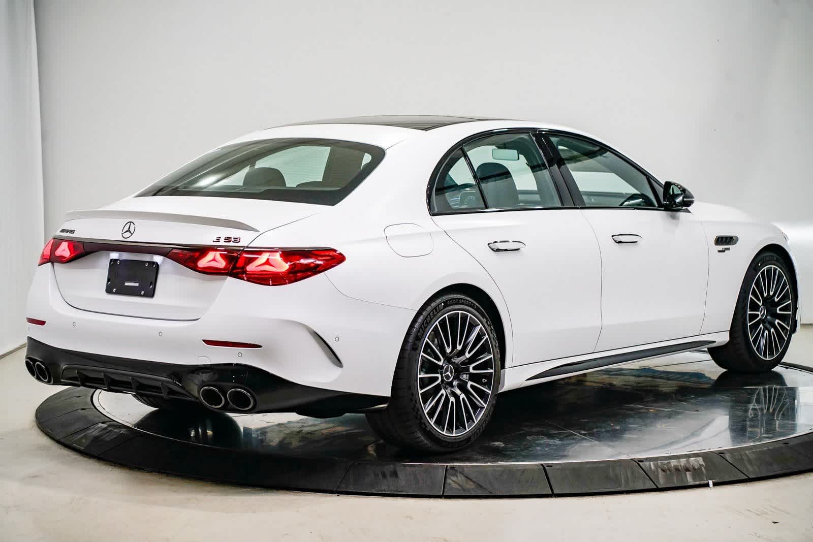 Thumbnail: 2025 Mercedes-Benz E-Class - 4