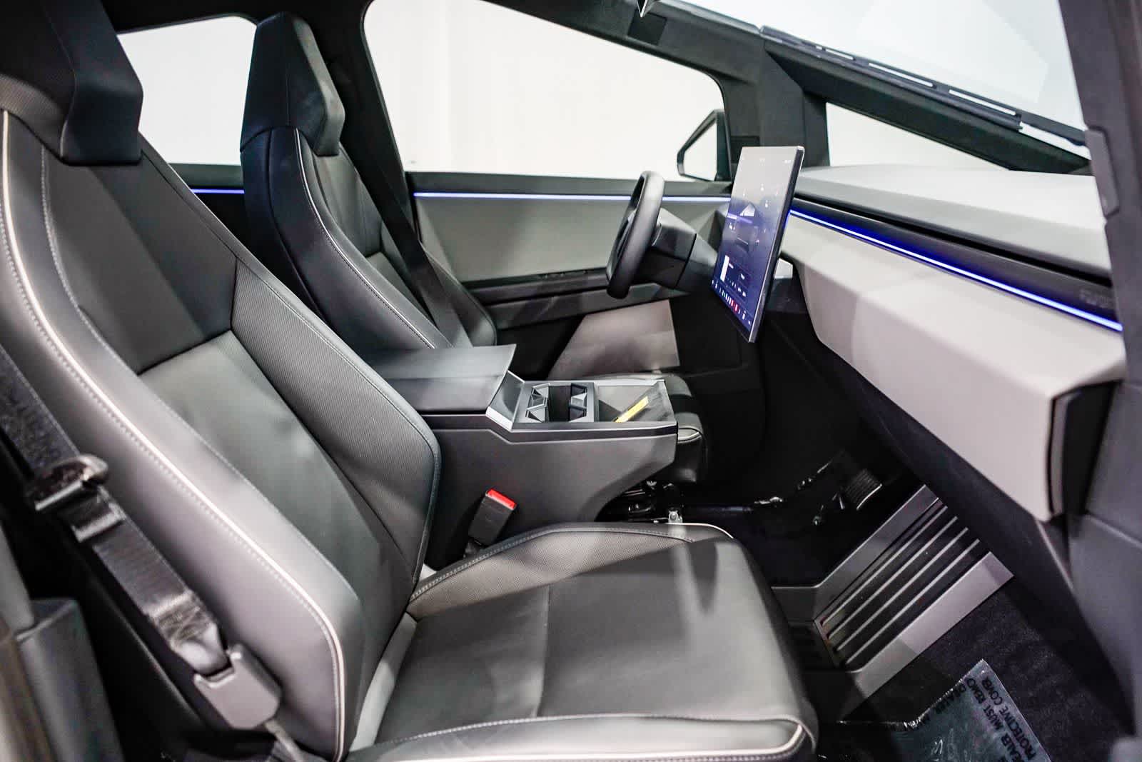 Thumbnail: 2024 Tesla Cybertruck - 16