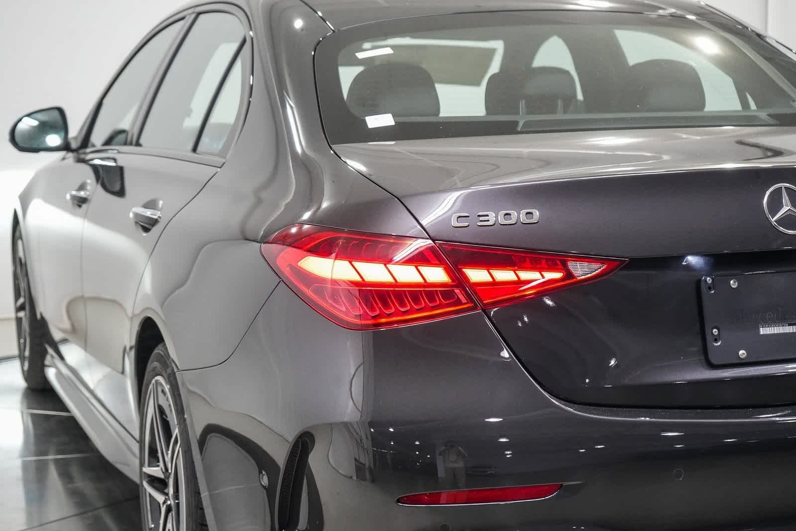 Thumbnail: 2025 Mercedes-Benz C-Class - 10