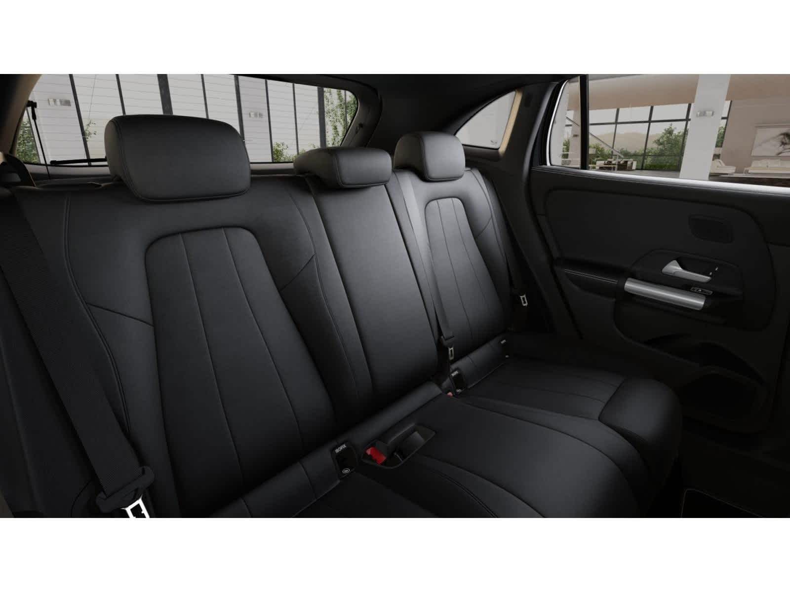 2025 Mercedes-Benz GLA 250 5