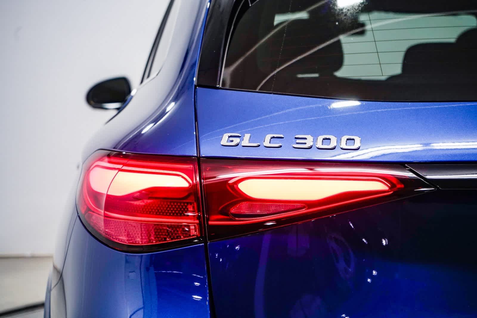 Thumbnail: 2023 Mercedes-Benz GLC - 9