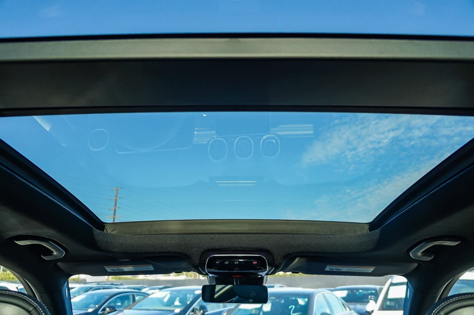 Thumbnail: 2025 Mercedes-Benz GLC - 13