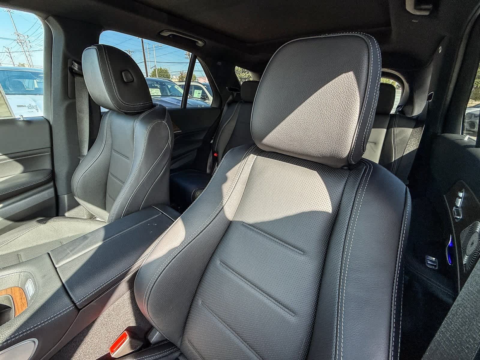 Thumbnail: 2026 Mercedes-Benz GLE - 26