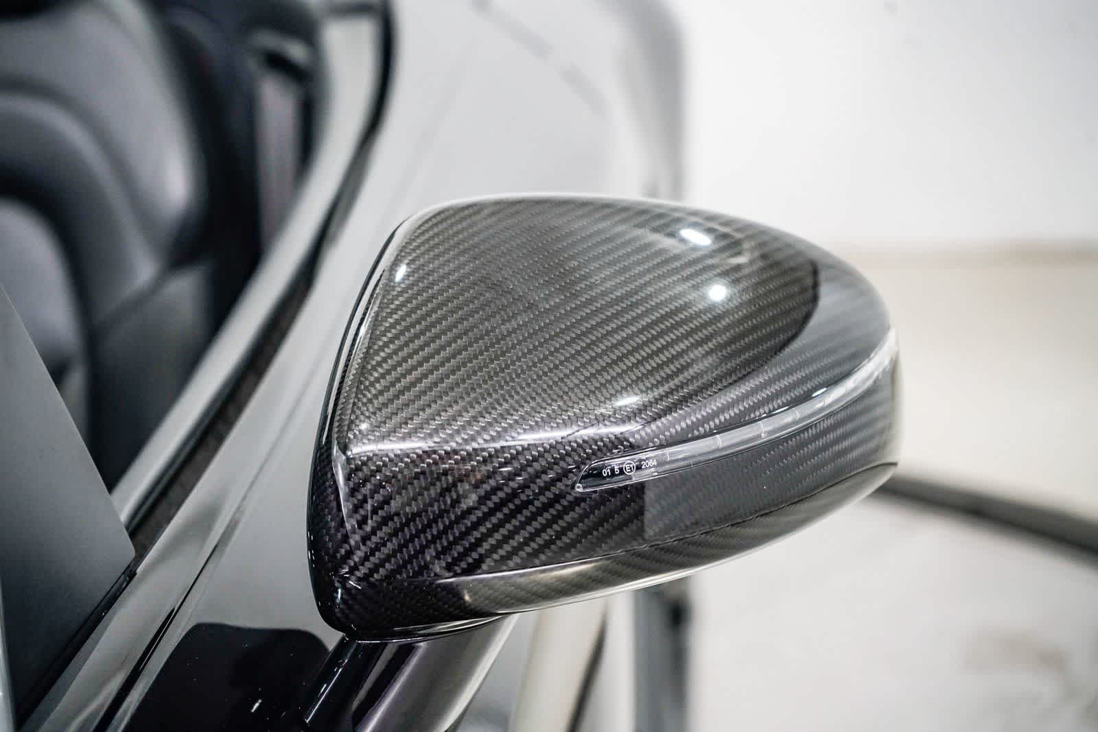 Thumbnail: 2011 Audi R8 - 15