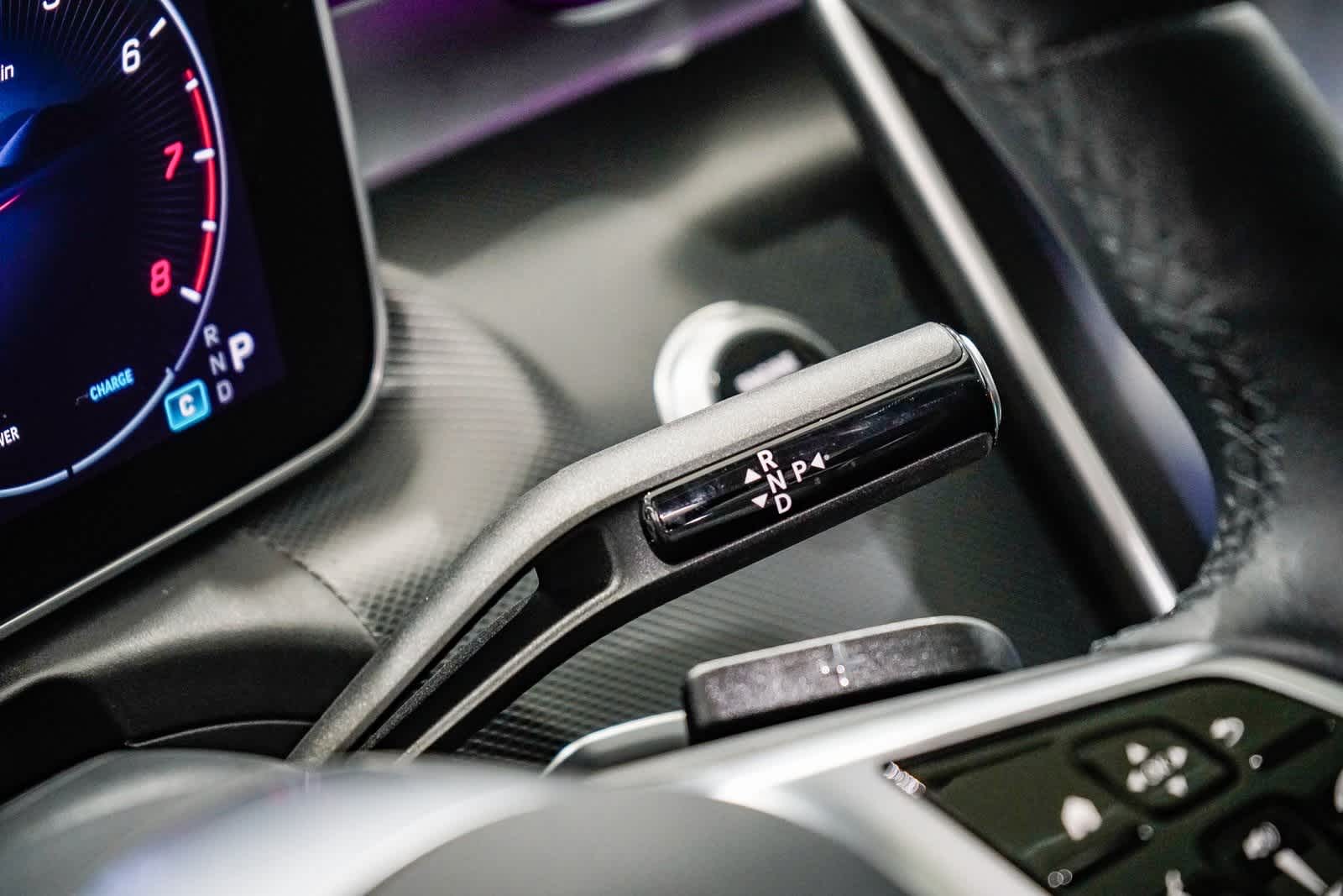 Thumbnail: 2025 Mercedes-Benz C-Class - 21